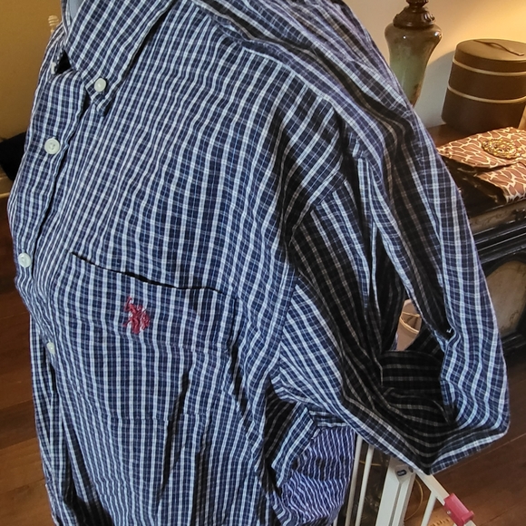 U. S. Polo Men's Plaid Front-centered buttons Plaid, Colors: blue & white Size:L - Picture 3 of 12